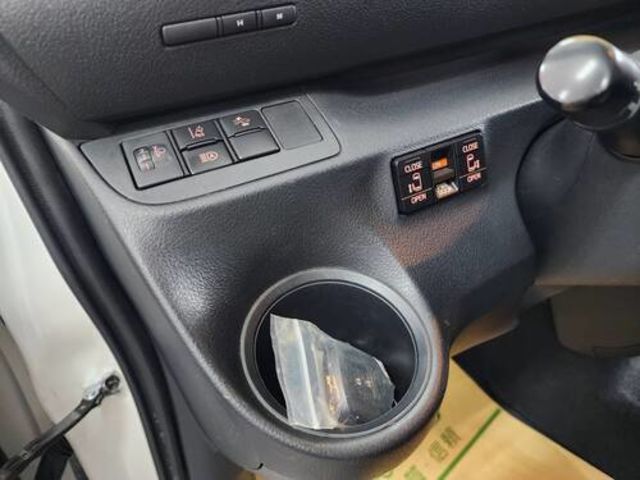 TOYOTA豐田 SIENTA  第8張相片