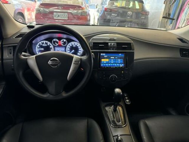 NISSAN日產 TIIDA  第7張相片