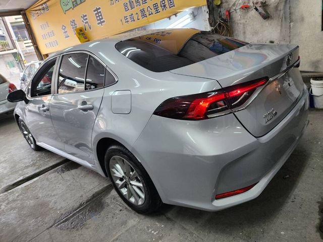 TOYOTA豐田 ALTIS  第2張相片