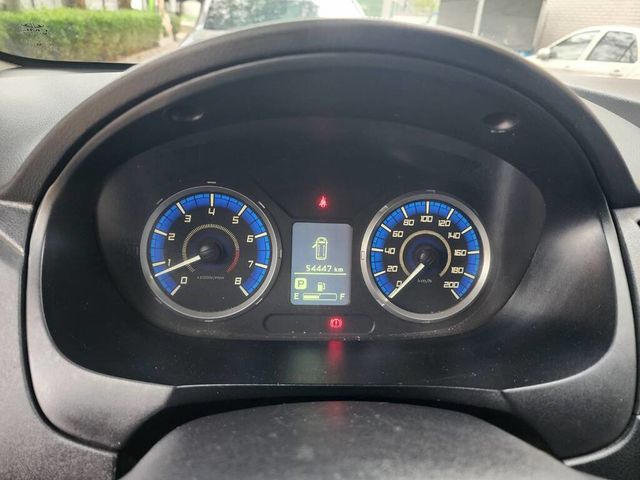 MITSUBISHI三菱 ZINGER  第19張相片