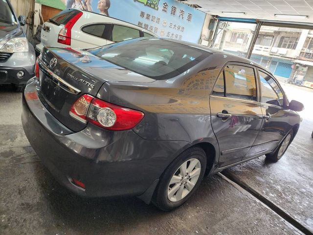 TOYOTA豐田 ALTIS  第2張相片