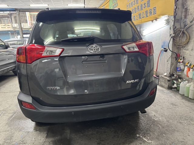 TOYOTA豐田 RAV4  第2張相片
