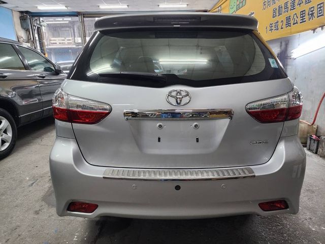 TOYOTA豐田 WISH  第4張相片