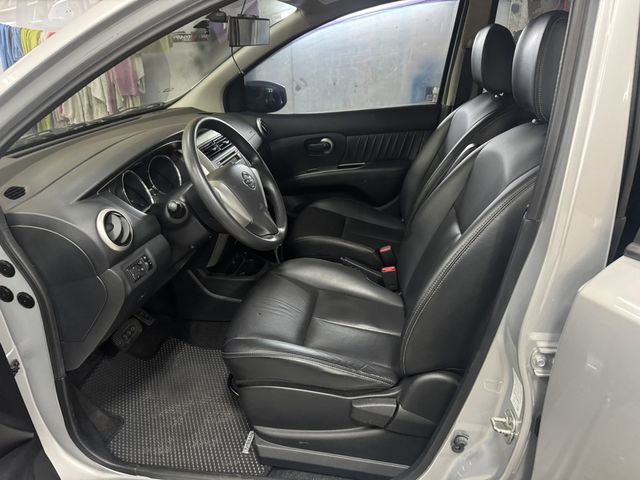 NISSAN日產 LIVINA  第9張相片