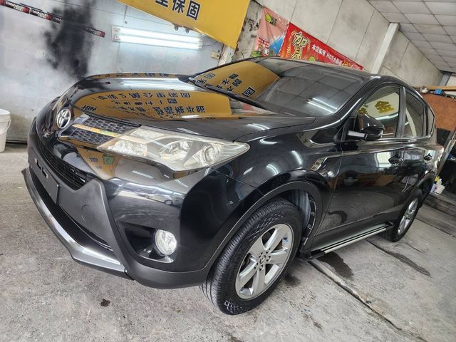 TOYOTA豐田 RAV4  第3張相片