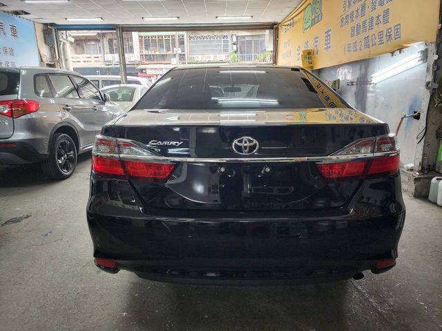 TOYOTA豐田 CAMRY  第2張相片
