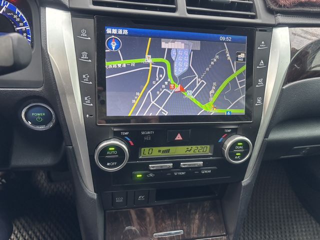 TOYOTA豐田 CAMRY HYBRID  第8張相片