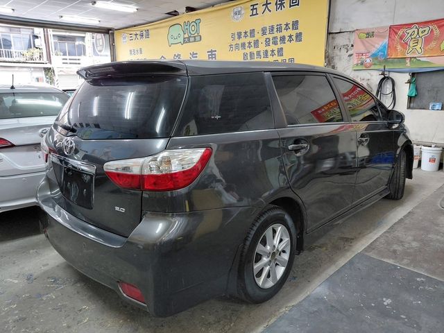 TOYOTA豐田 WISH  第4張相片