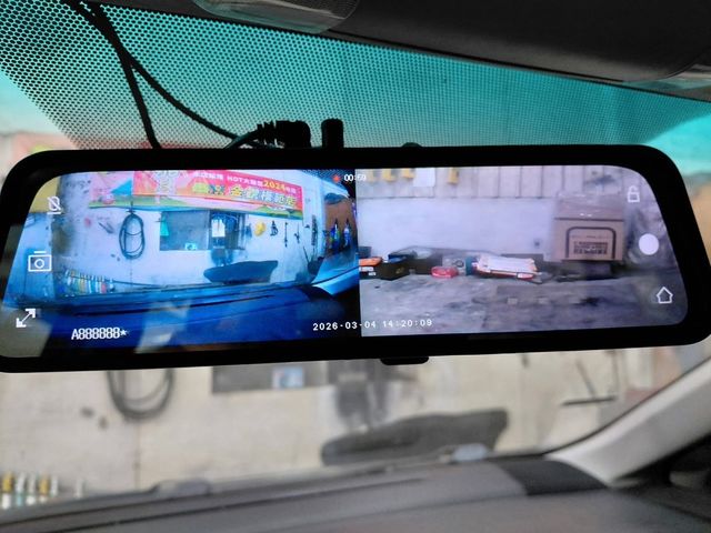 TOYOTA豐田 WISH  第6張相片