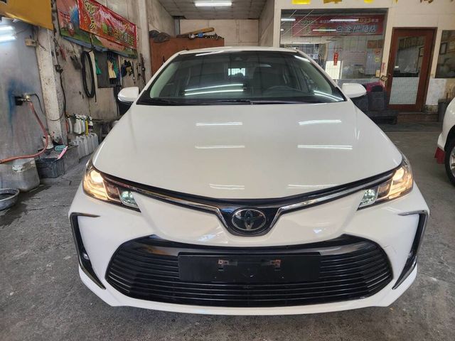 TOYOTA豐田 ALTIS  第1張相片