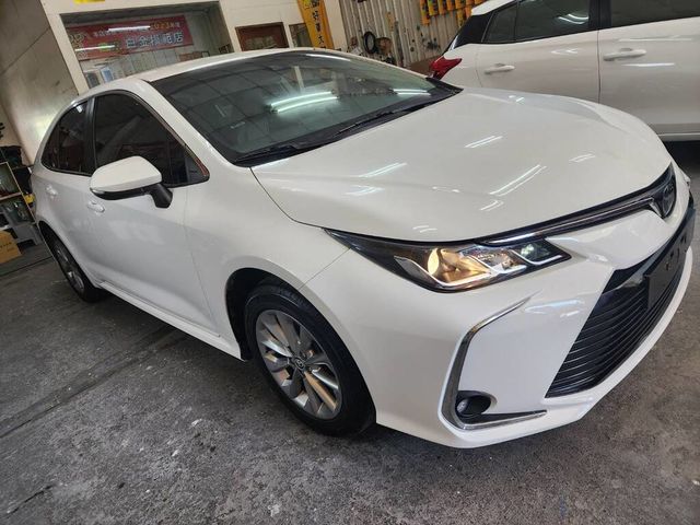 TOYOTA豐田 ALTIS  第3張相片