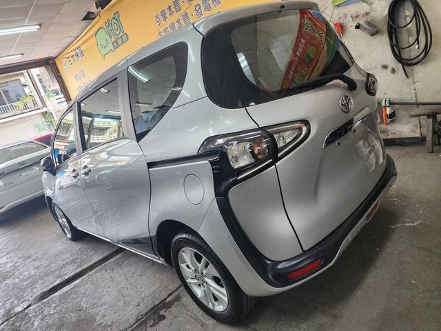 TOYOTA豐田 SIENTA  第6張相片
