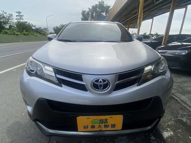 TOYOTA豐田 RAV4  第3張相片
