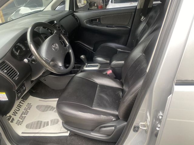TOYOTA豐田 INNOVA  第7張相片