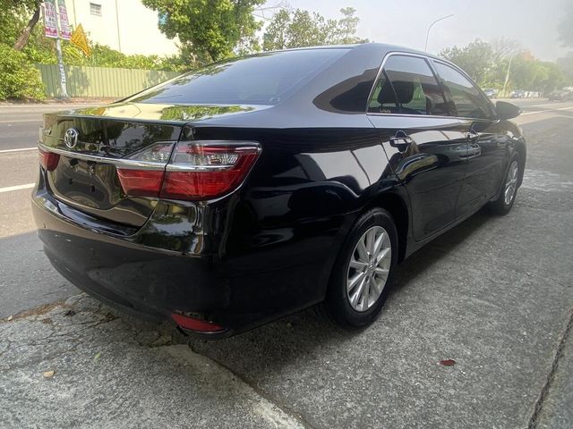 TOYOTA豐田 CAMRY  第2張相片