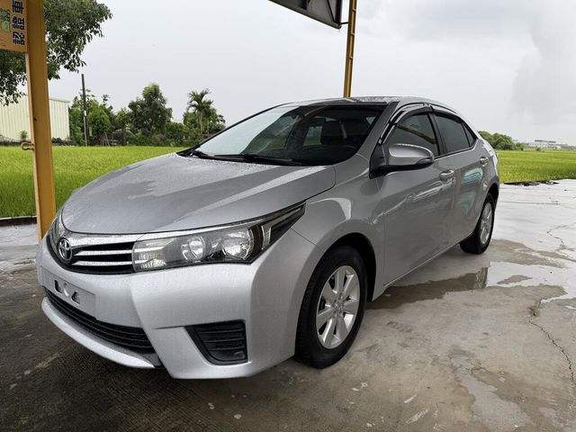 TOYOTA豐田 ALTIS  第1張相片