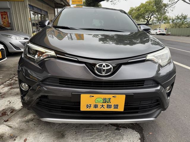 TOYOTA豐田 RAV4  第3張相片