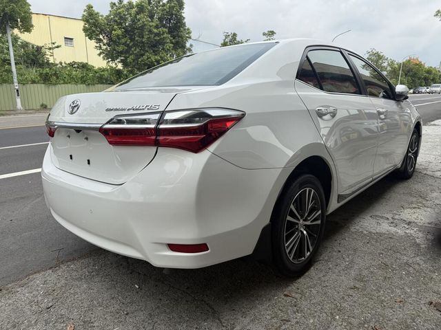 TOYOTA豐田 ALTIS  第2張相片