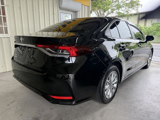 TOYOTA豐田 ALTIS  第2張相片