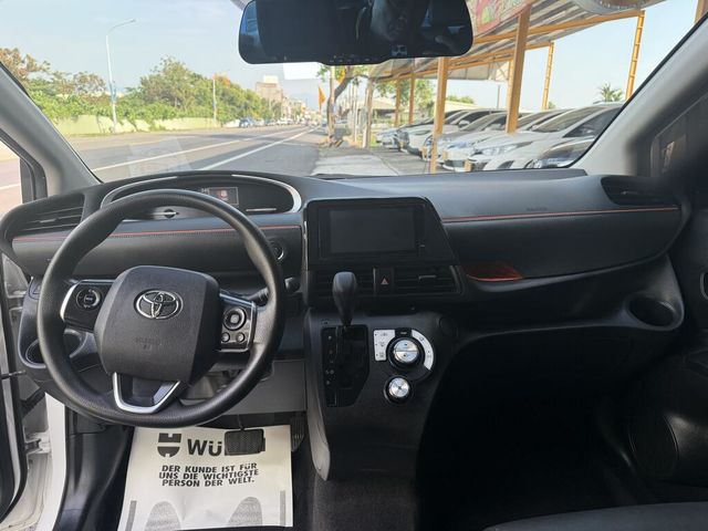 TOYOTA豐田 SIENTA  第5張相片