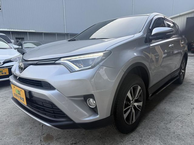 TOYOTA豐田 RAV4  第1張相片