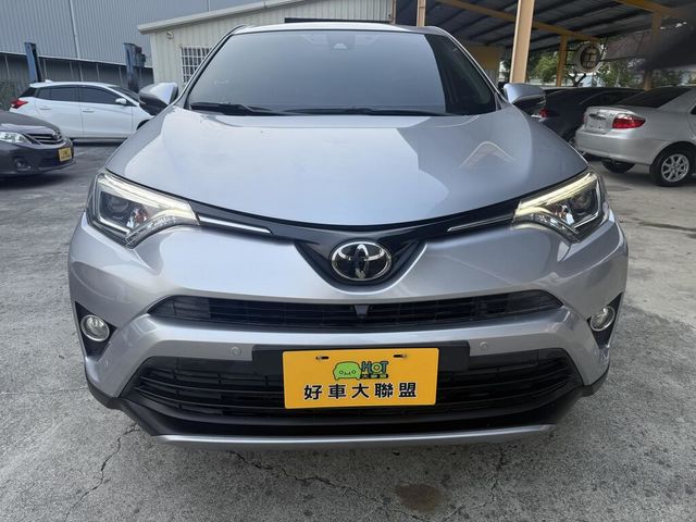 TOYOTA豐田 RAV4  第3張相片