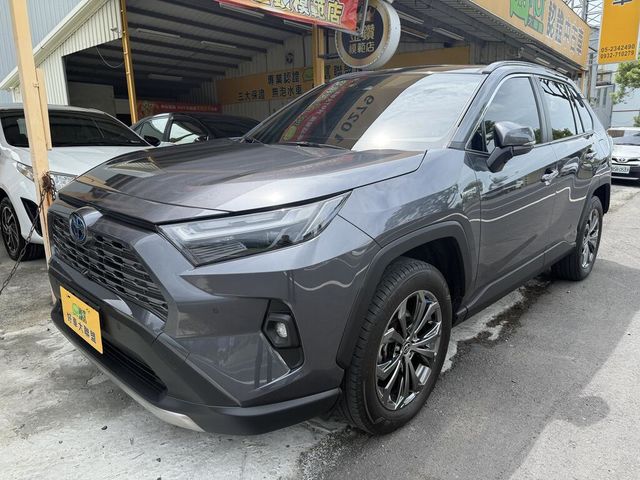 TOYOTA豐田 RAV4  第1張相片