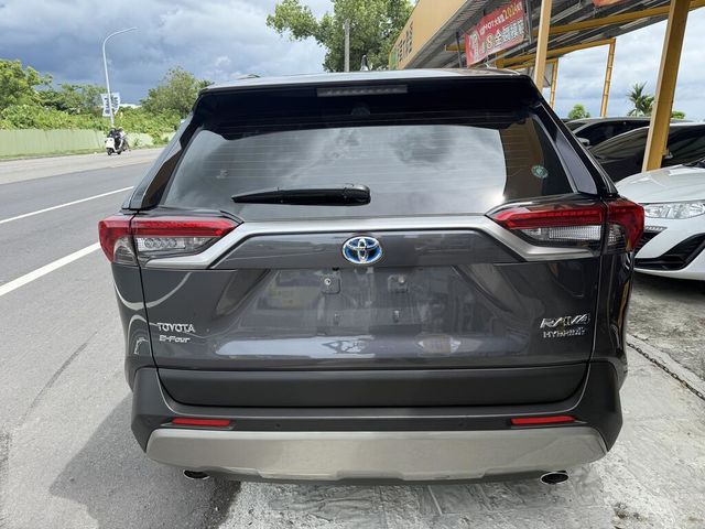 TOYOTA豐田 RAV4  第4張相片