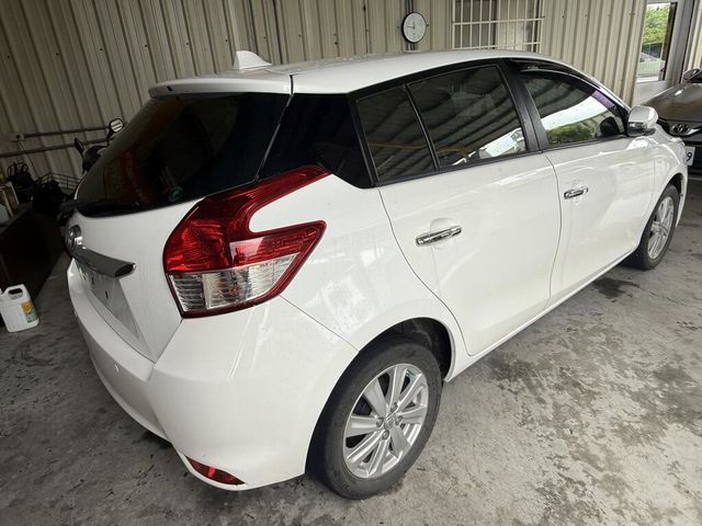 TOYOTA豐田 YARIS  第2張相片