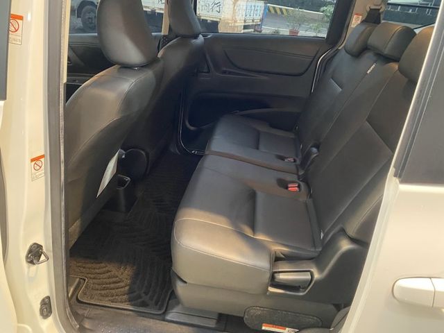Toyota SIENTA  第3張相片