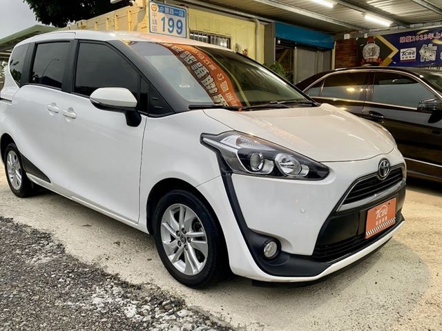 Toyota SIENTA  第15張相片