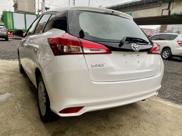 Toyota Yaris  第8張相片