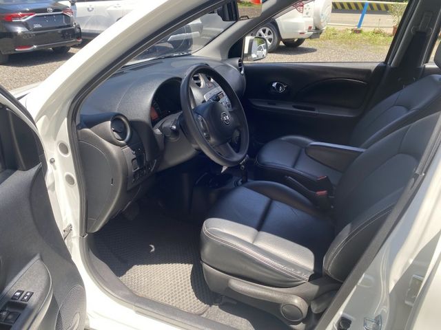 Nissan March  第9張相片