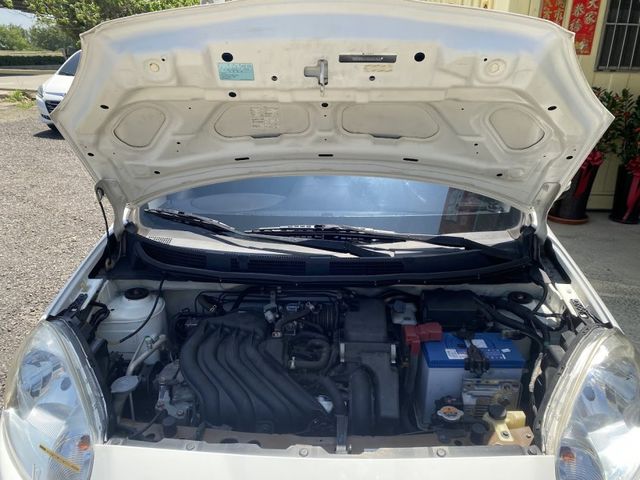 Nissan March  第15張相片