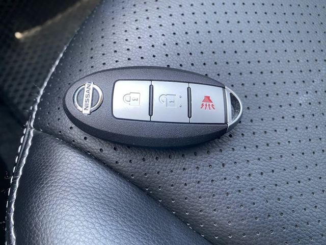 Nissan March  第18張相片