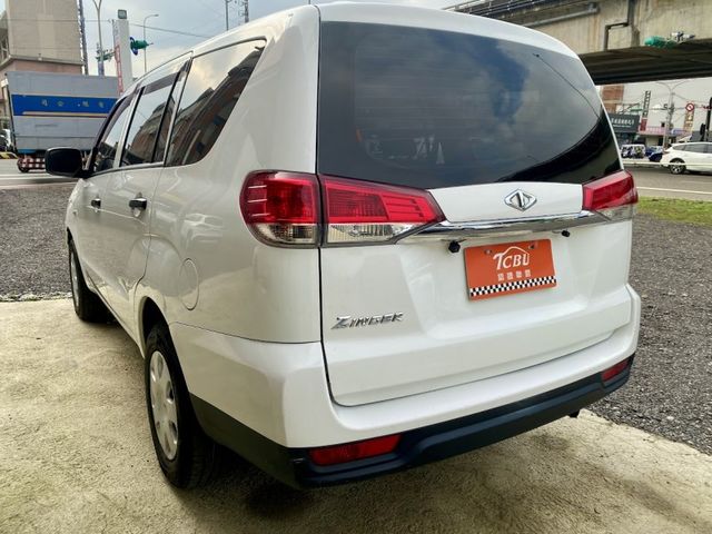 Mitsubishi Zinger  第6張相片