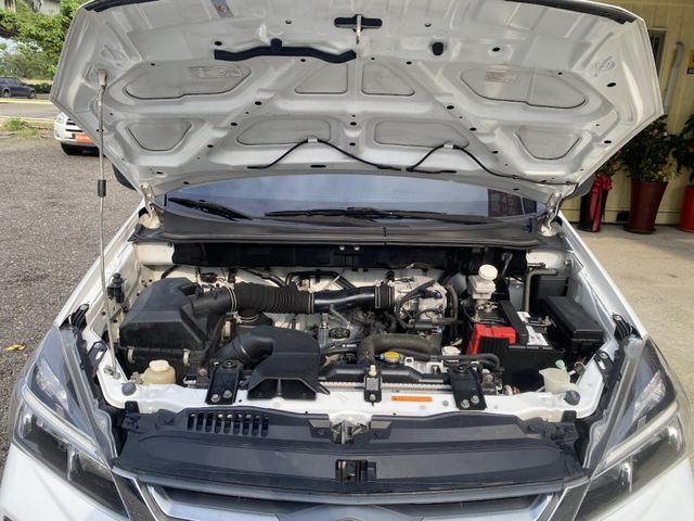 Mitsubishi Zinger  第10張相片