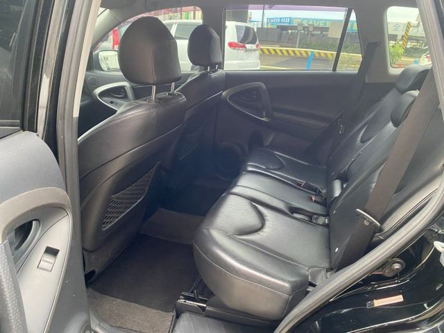 Toyota RAV4  第4張相片