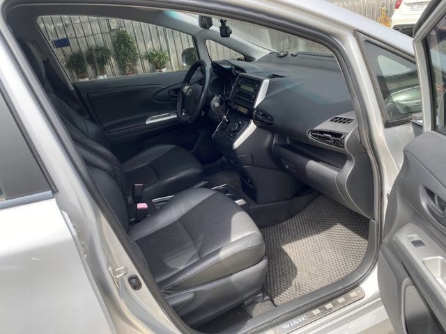 Toyota Wish  第5張相片