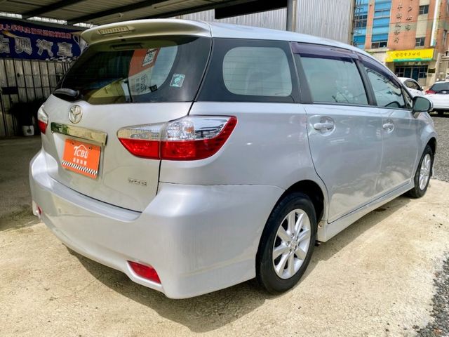 Toyota Wish  第8張相片