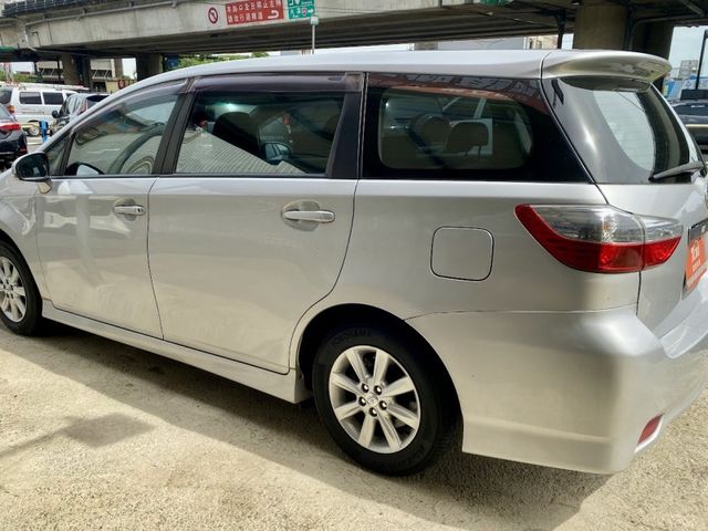 Toyota Wish  第15張相片