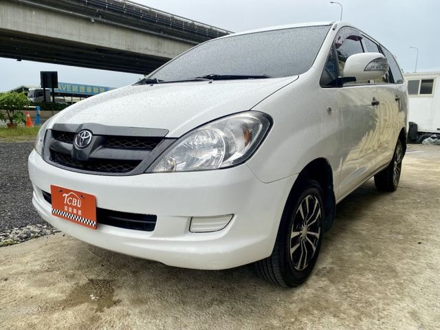 Toyota Innova  第1張相片
