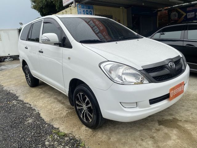 Toyota Innova  第13張相片