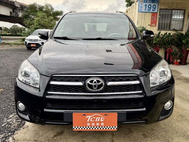 Toyota RAV4  第8張相片