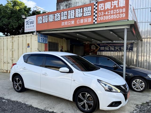 Nissan Tiida  第1張相片