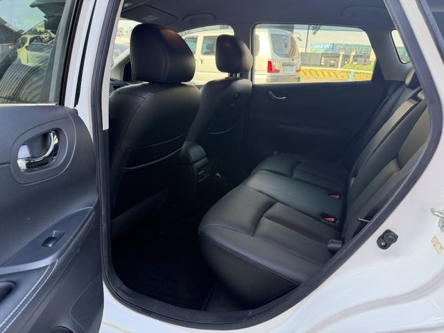 Nissan Tiida  第2張相片