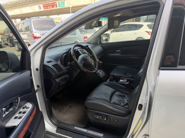 Lexus RX  第6張相片
