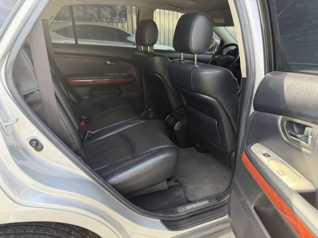 Lexus RX  第8張相片