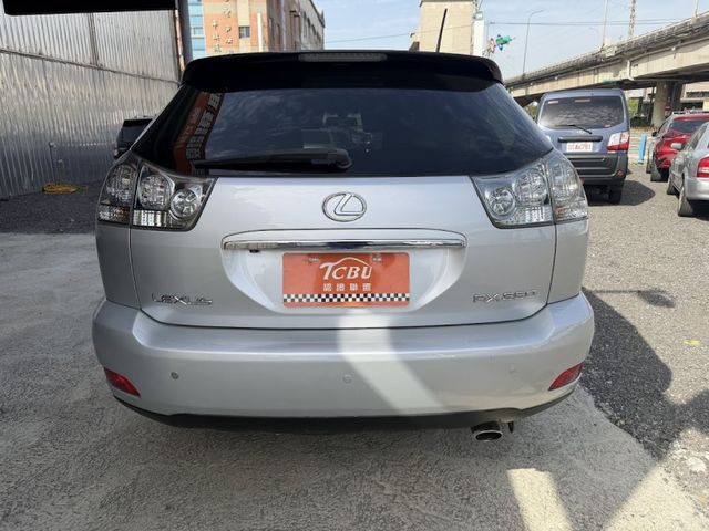 Lexus RX  第11張相片