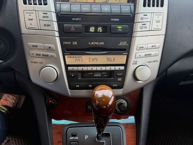 Lexus RX  第15張相片